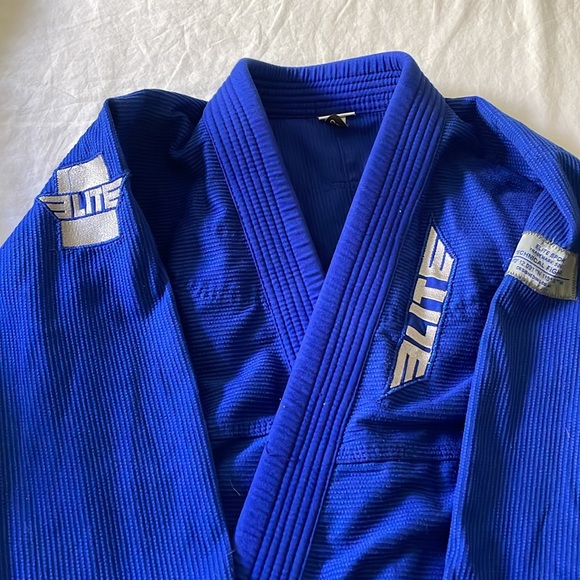 Boys Jujitsu Uniform - Picture 2 of 3